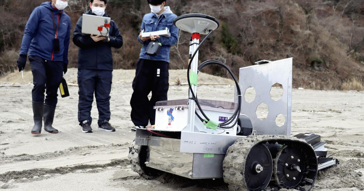 Robots Searching The Kids Lost Since the Disaster of 2011